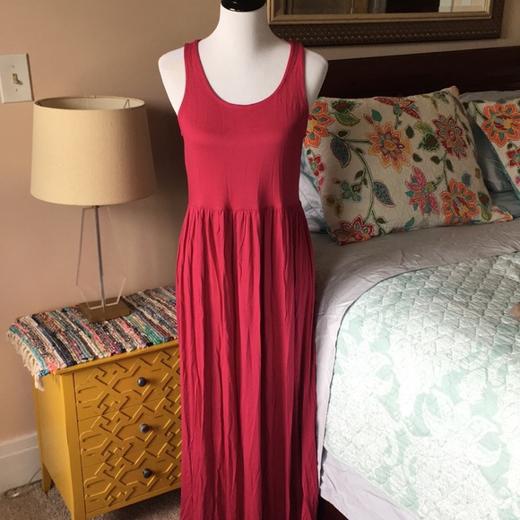 LOFT Dresses & Skirts - 💝 NWOT Fushia Loft Maxi Dress 💝